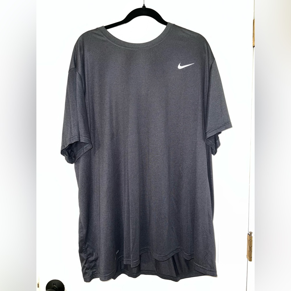 Nike Men's Charcoal Tee with White Logo